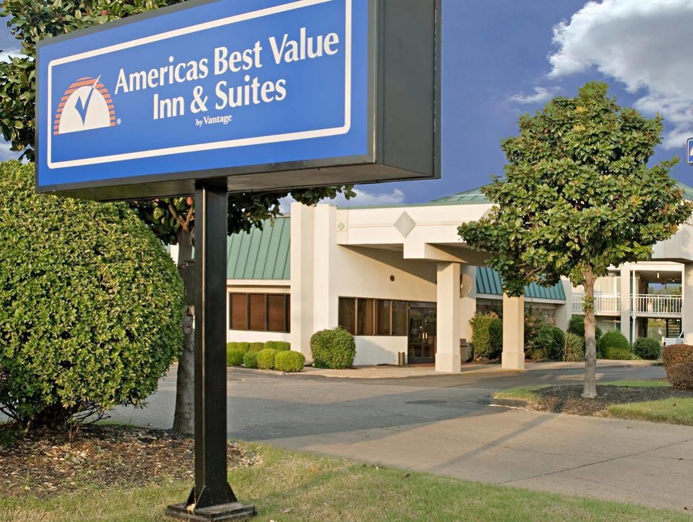America'S Best Value Inn & Suites - Memphis/Graceland ภายนอก รูปภาพ