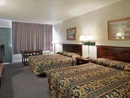 America'S Best Value Inn & Suites - Memphis/Graceland ภายนอก รูปภาพ
